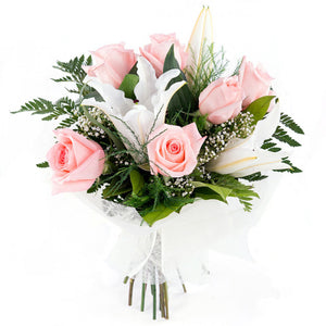 Bouquet de Rosas Rosadas y Lilium Blanco